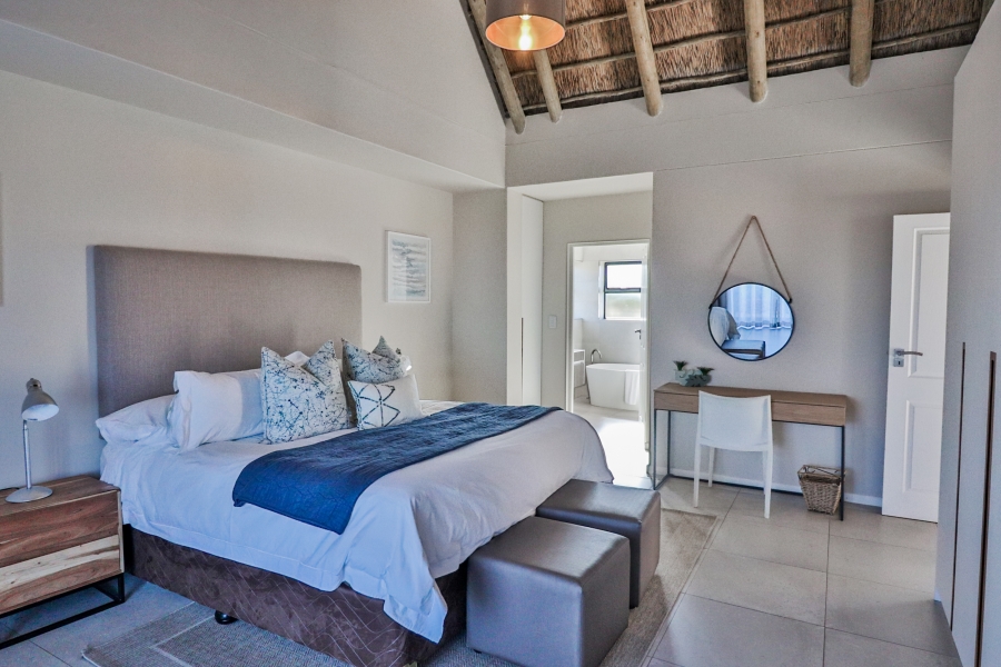 3 Bedroom Property for Sale in Shark Bay Estate Western Cape